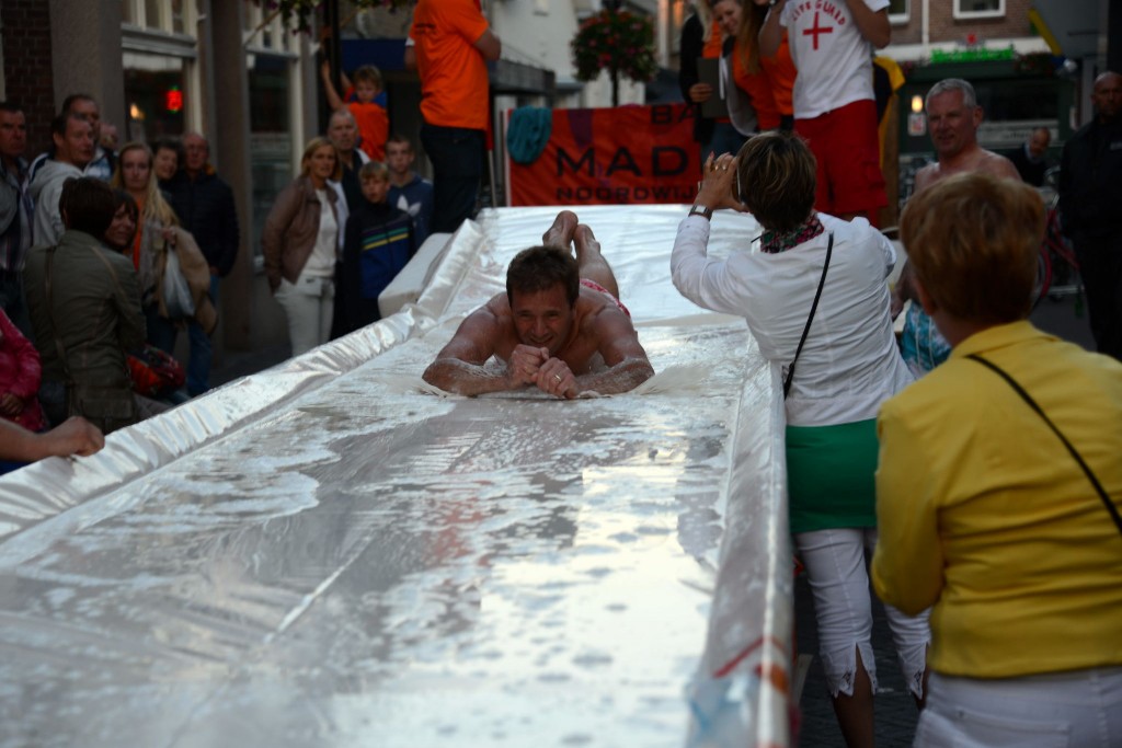 ../Images/Donderdag kermis 525.jpg